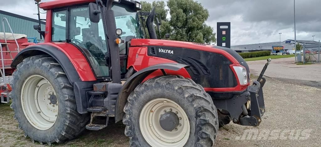 Valtra T 203 Traktorji