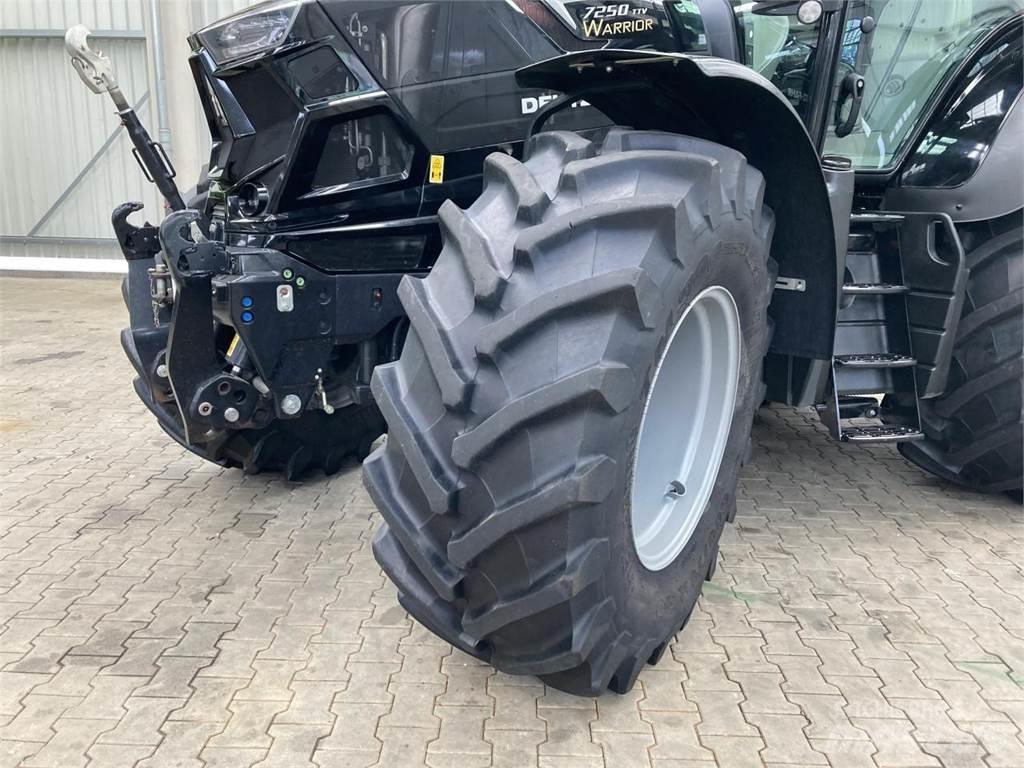 Deutz-Fahr 7250TTV Traktorji