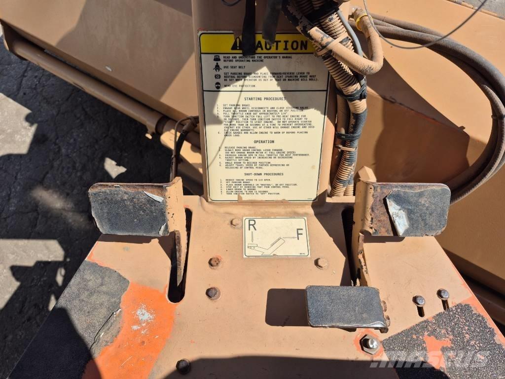 Lay-Mor SM 300 Metle
