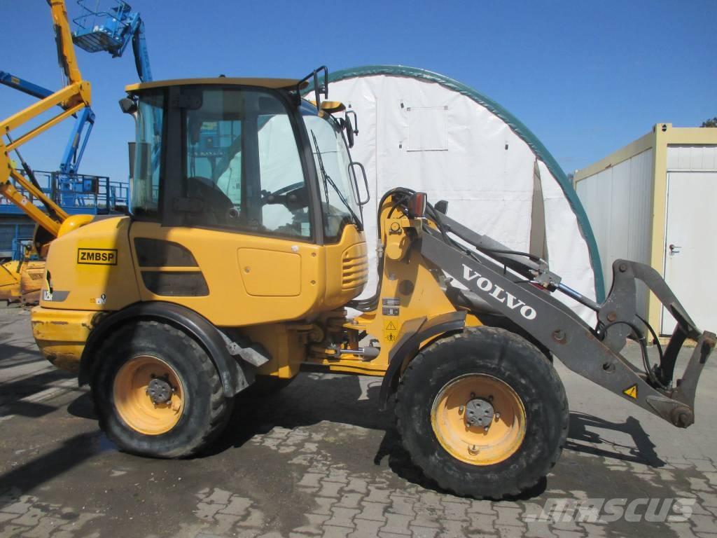Volvo L 25 F Kolesni nakladalci