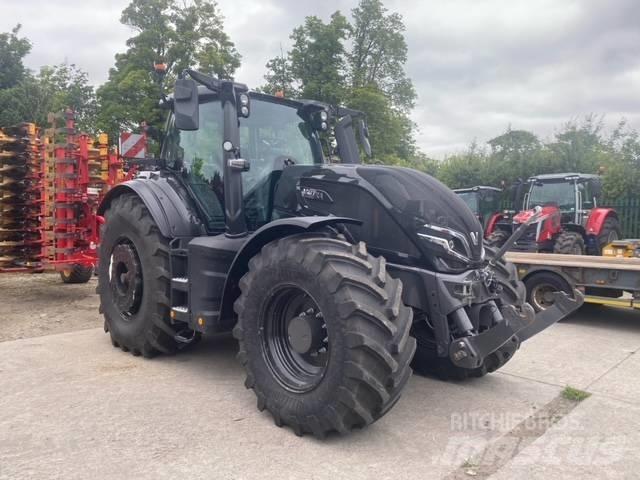 Valtra Q 305 Traktorji
