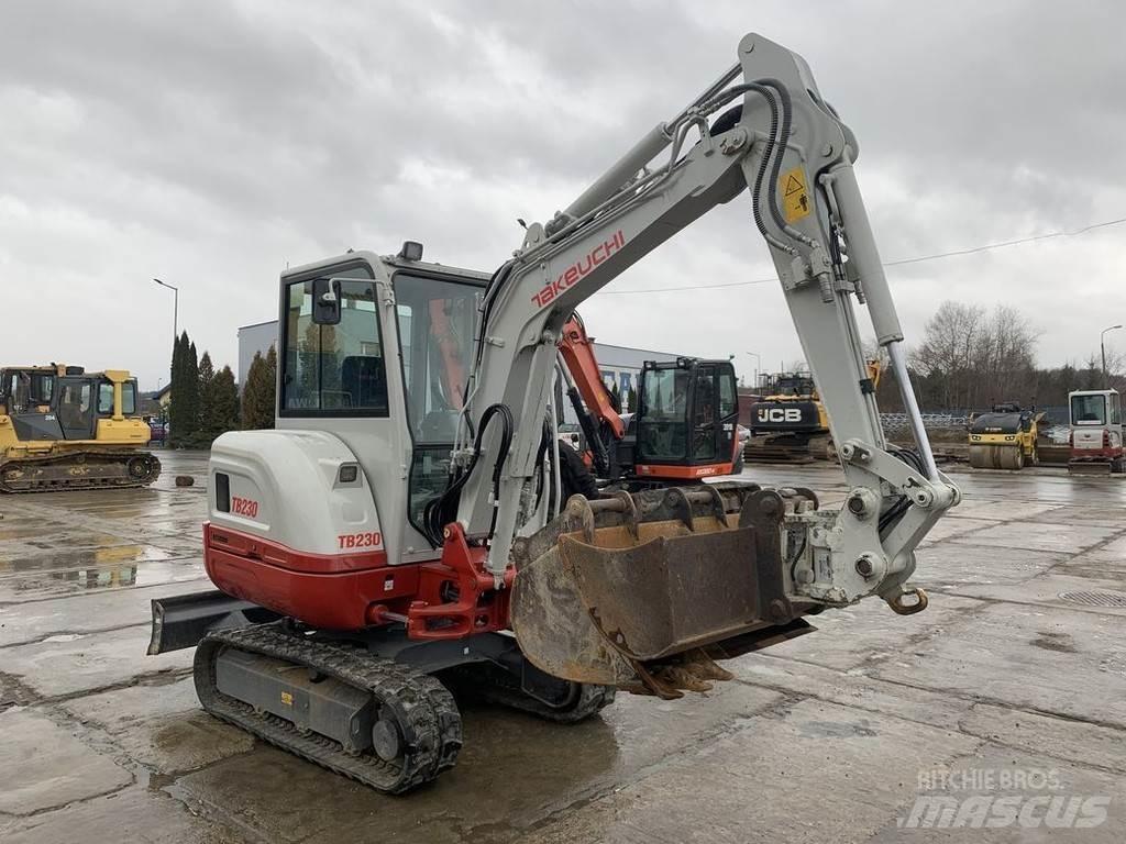 Takeuchi TB230 V3 Mini bagri <7t