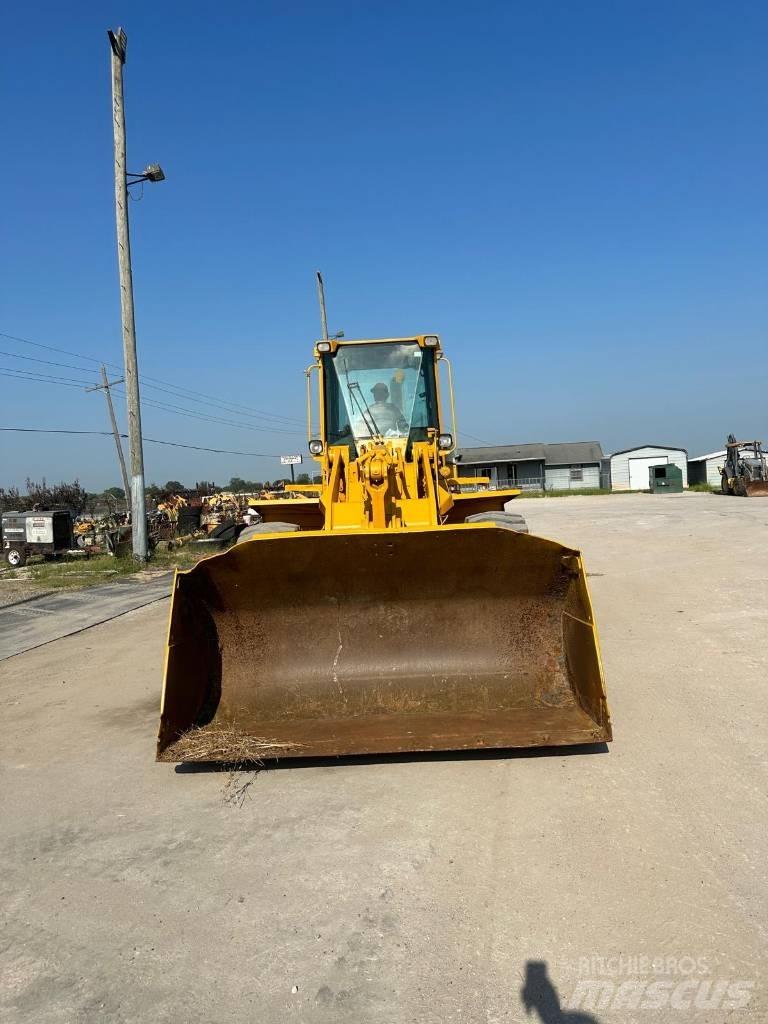 CAT 938G Kolesni nakladalci