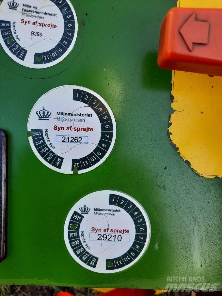 Amazone UG 3000 Nova Vlečne škropilnice