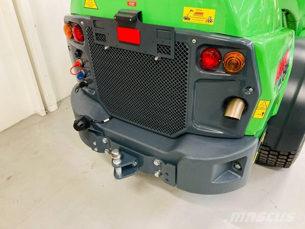 Avant 860 i Mini nakladalci