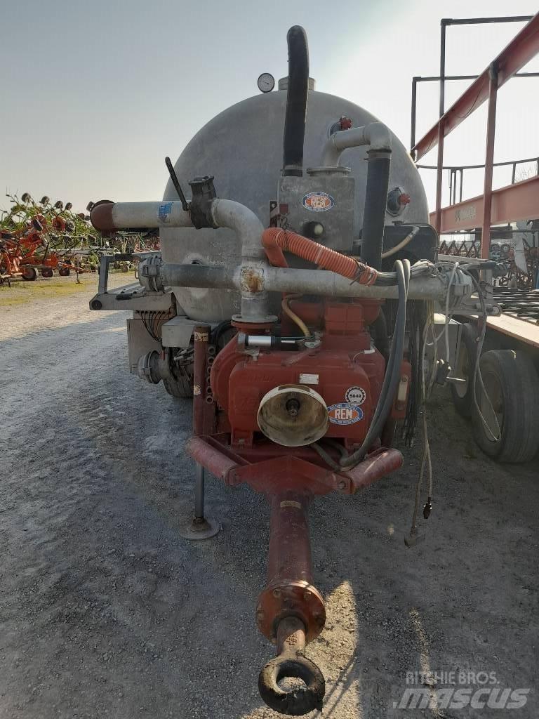 REM RB100 Cisterne za gnojnico