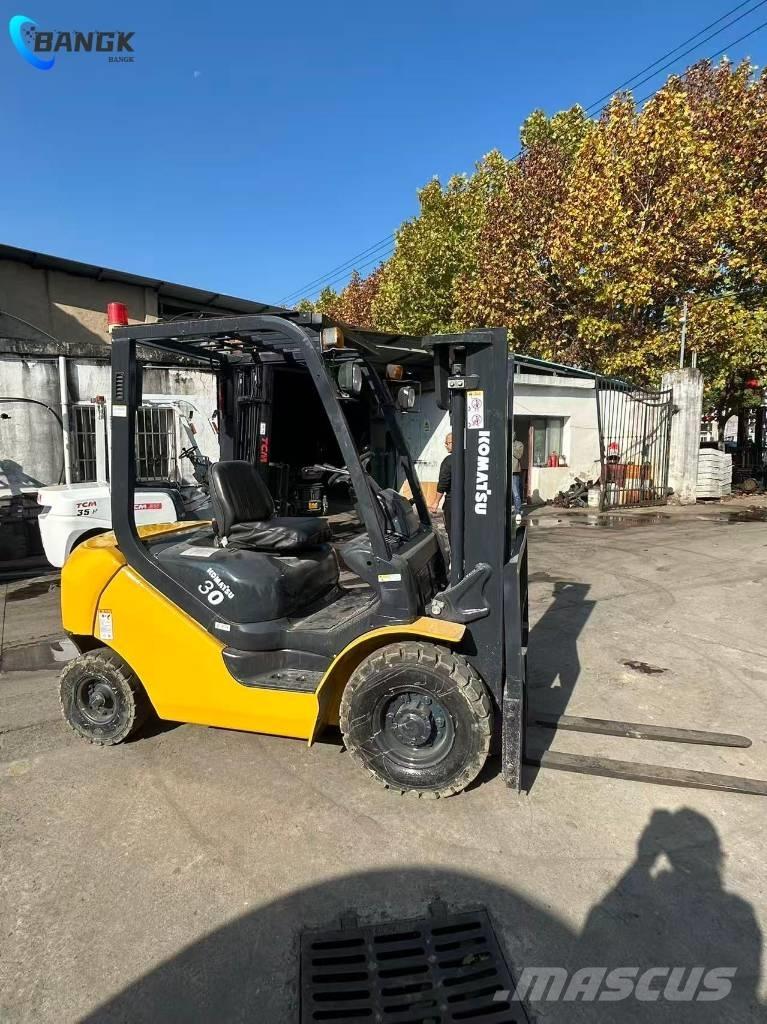 Komatsu FD 30 T-17 Dizelski viličarji