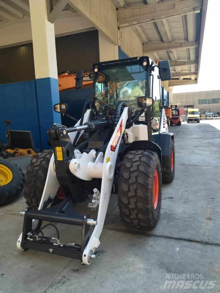 Bobcat L 85 Kolesni nakladalci