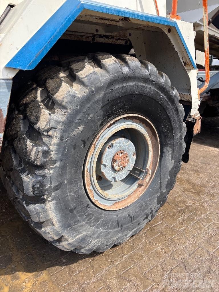 Terex TA 300 Zglobni demperji