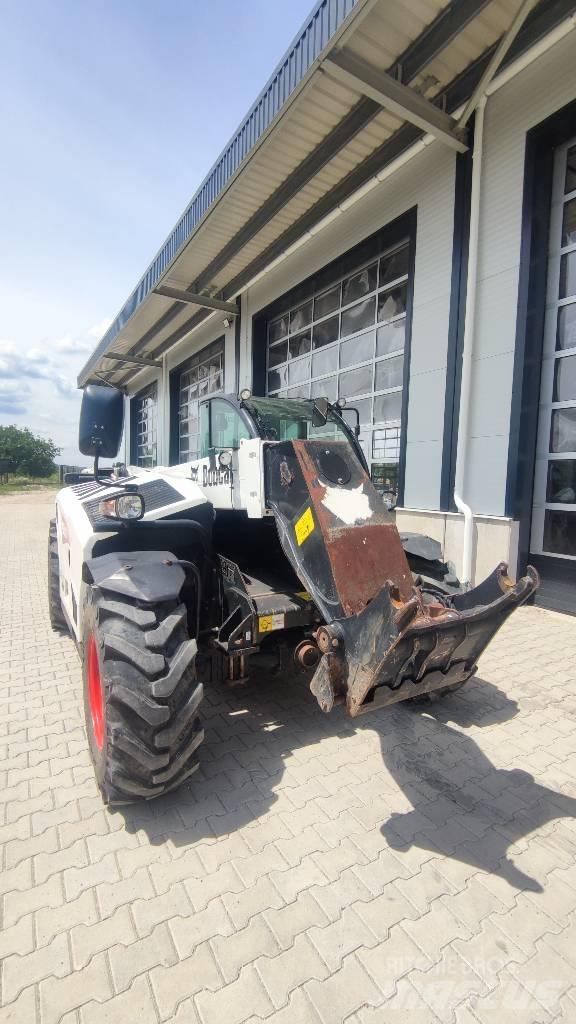 Bobcat TL 34.65 HF Kmetijski teleskopski nakladalci
