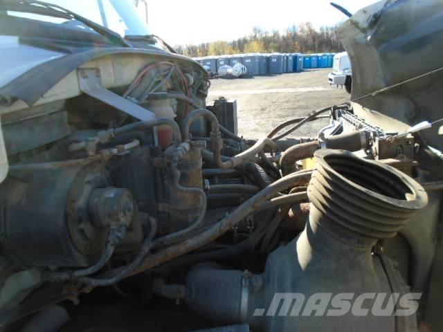 Sterling Acterra Vakuumski tovornjaki