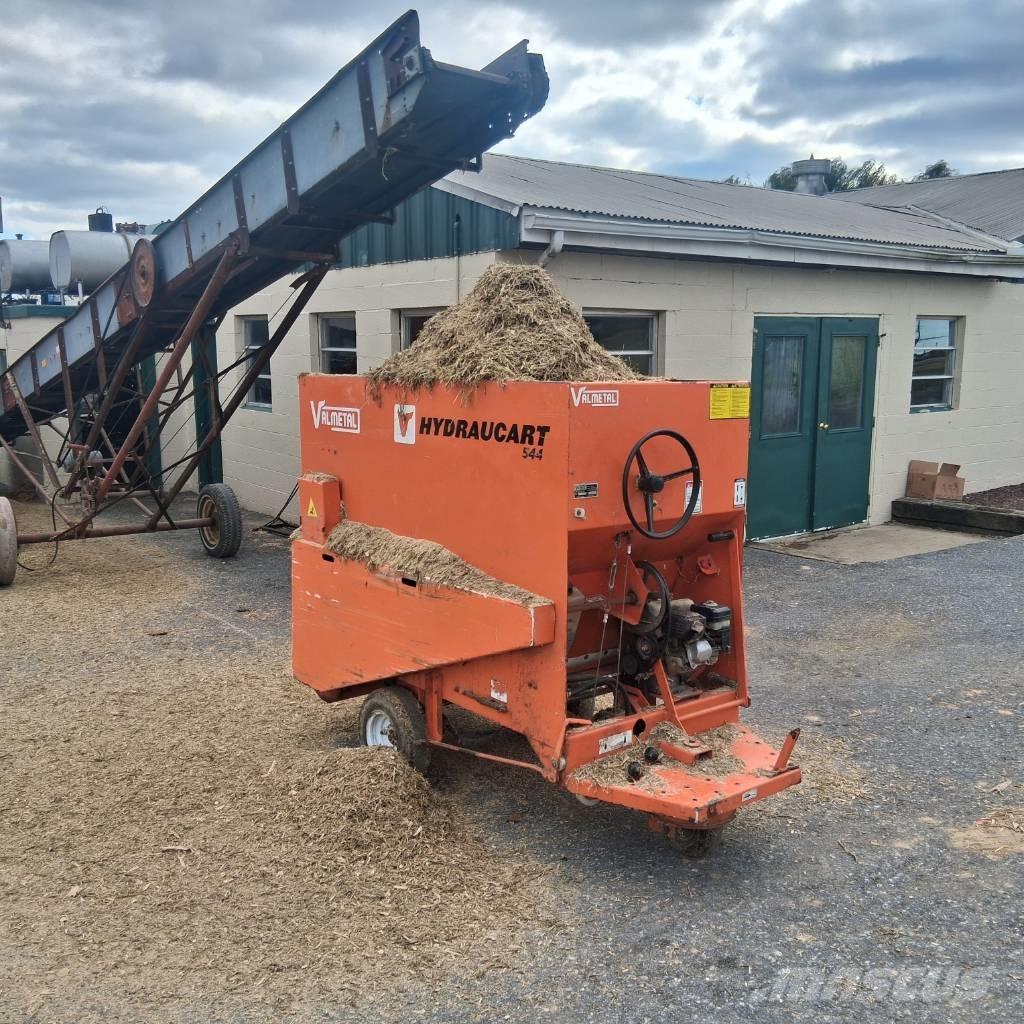 Valmetal 544 Ostali stroji in oprema za živino