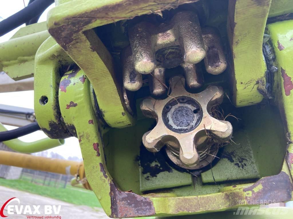 CLAAS Volto 870 T Obračalniki in zgrabljalniki