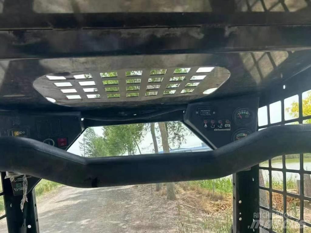 Bobcat S 70 Skid steer mini nakladalci