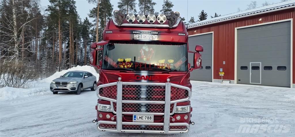 Scania P440 Razstavljivi tovornjaki z žičnimi dvigali