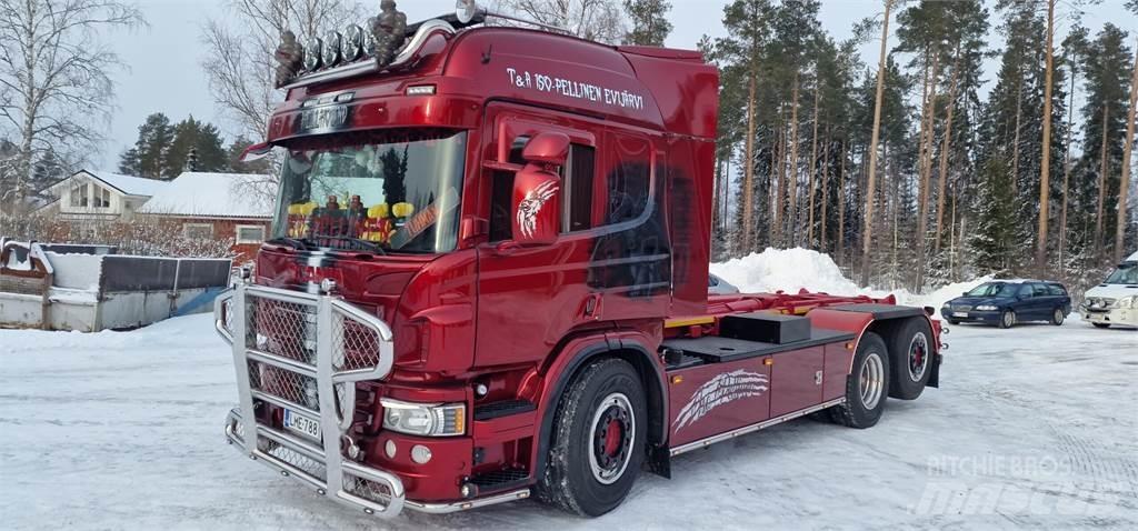 Scania P440 Razstavljivi tovornjaki z žičnimi dvigali