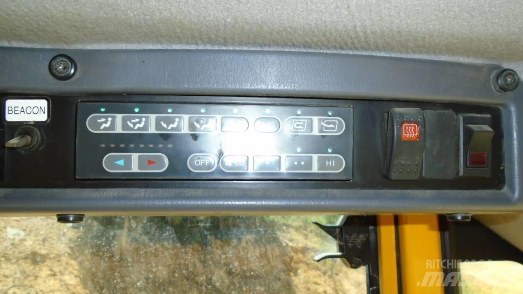 Komatsu WA 250 L-5 Kolesni nakladalci
