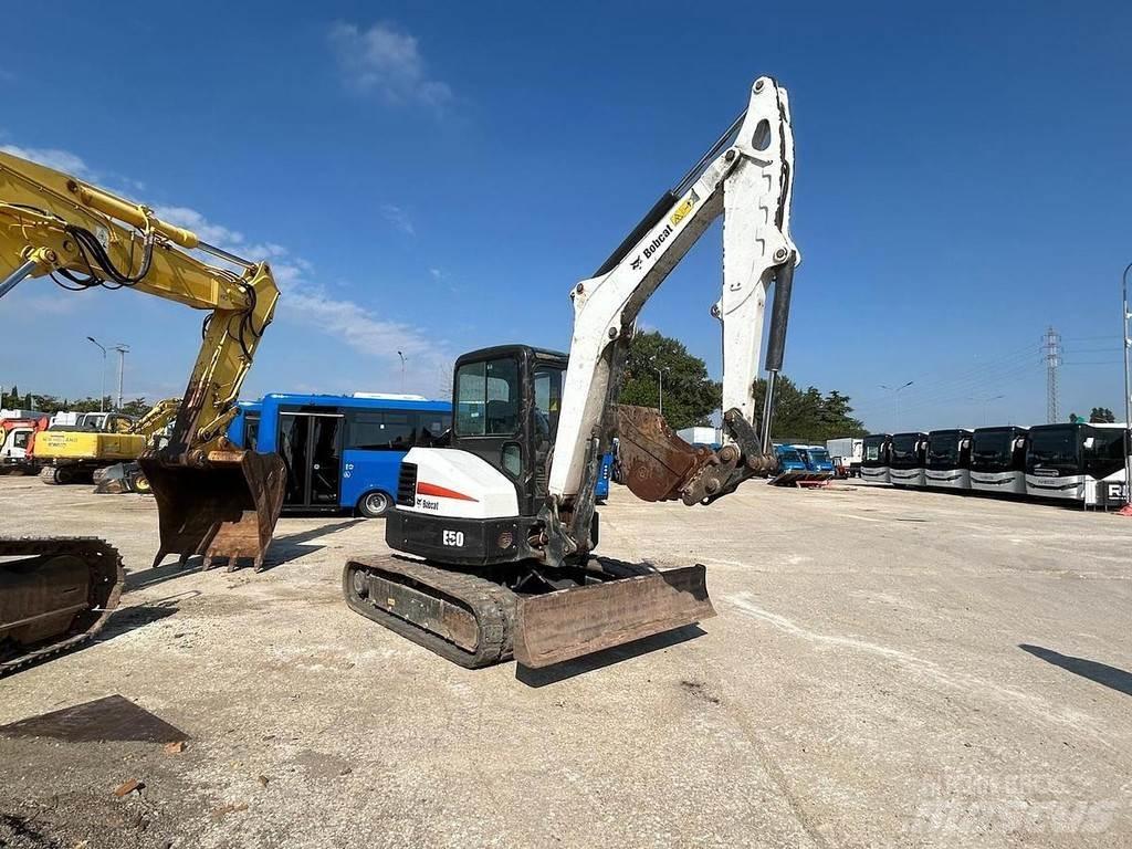 Bobcat E50 Mini bagri <7t