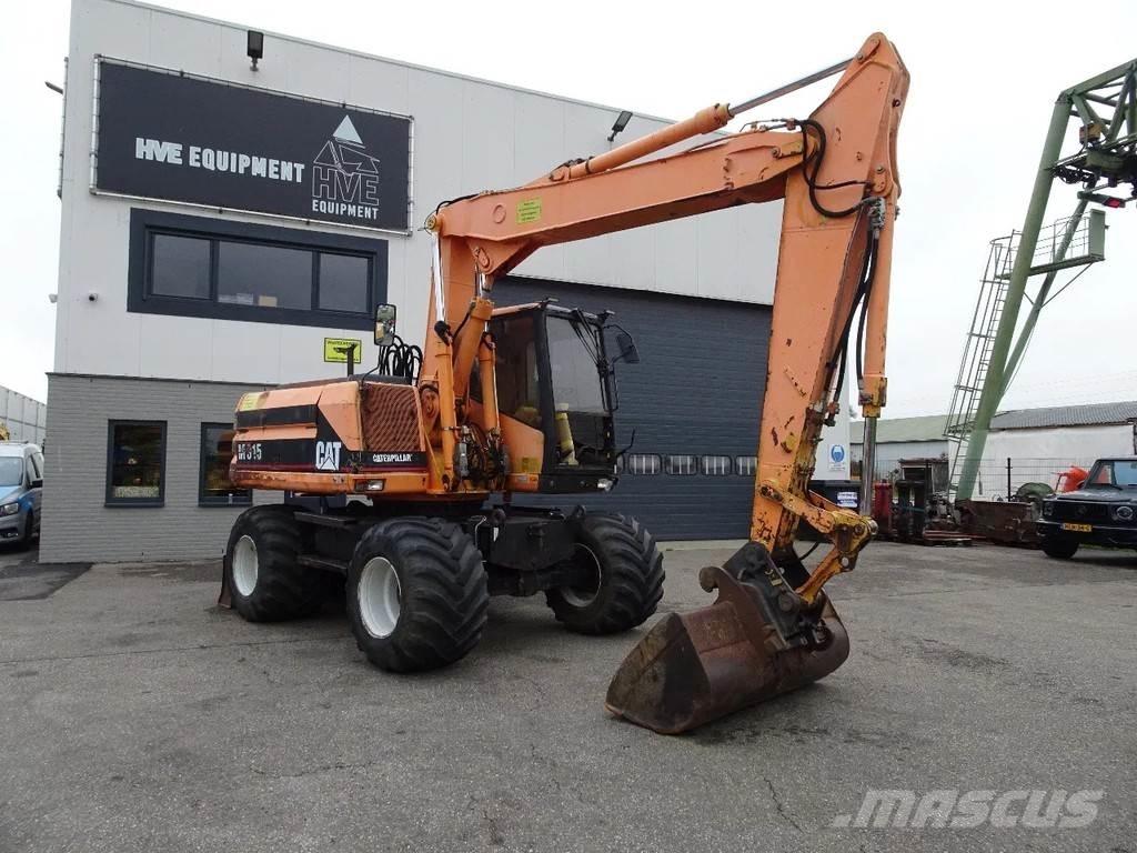 CAT M315 Bagri na kolesih
