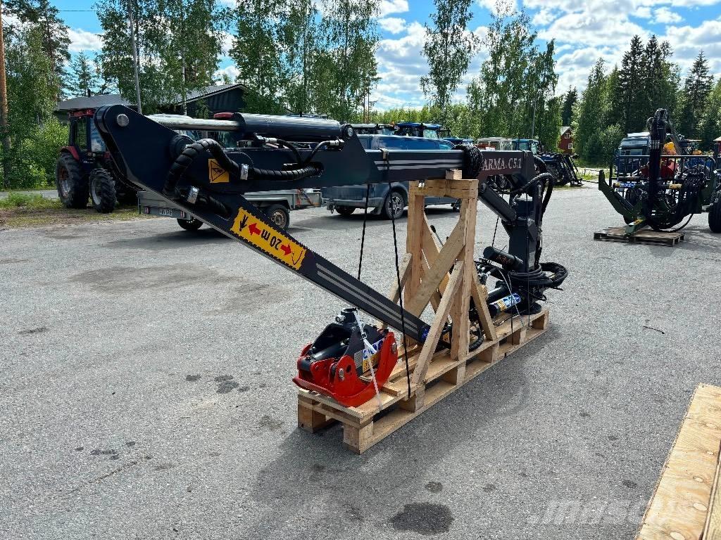 Farma C 5.1 M Žerjavi (dvigala) in nakladalci