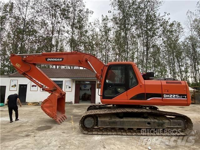 Doosan DH225LC-7 Bagri goseničarji