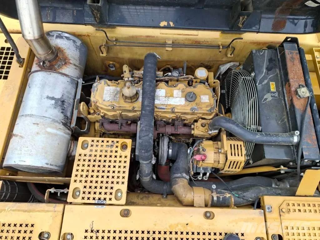 CAT 322 C Bagri goseničarji