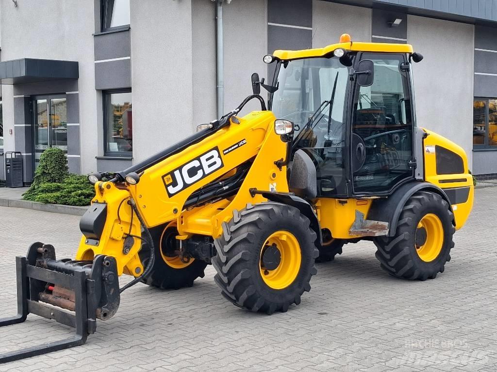 JCB TM 180 ( 220 ) Kmetijski teleskopski nakladalci