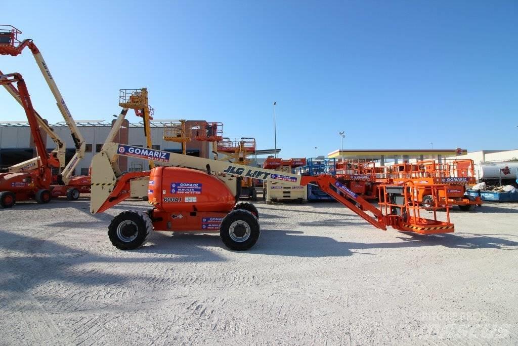JLG 600 AJ Zglobne dvižne ploščadi