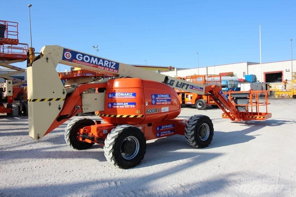 JLG 600 AJ Zglobne dvižne ploščadi
