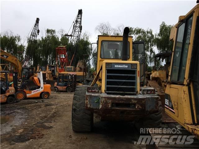 Komatsu WA360 Rovokopači