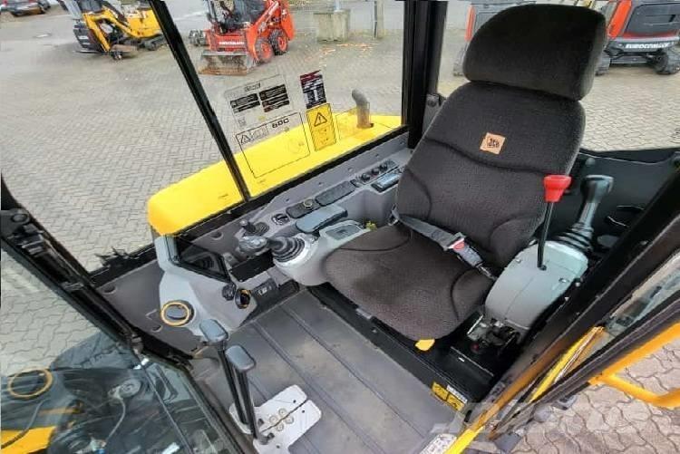 JCB 60 C-2 Mini bagri <7t