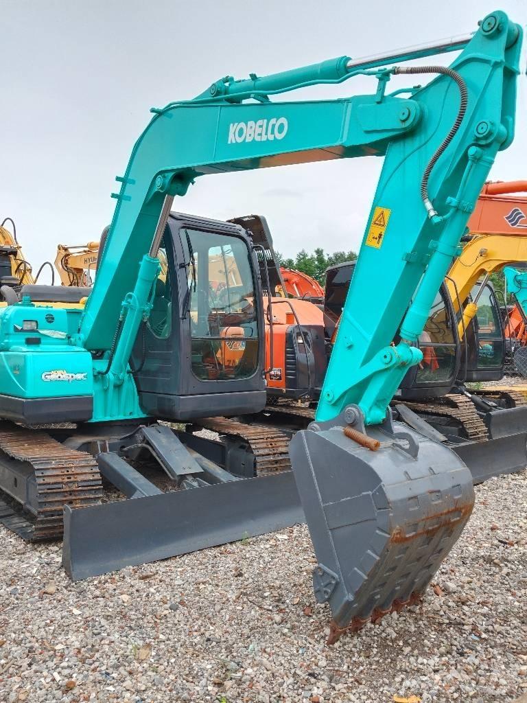 Kobelco SK 75 Bagri goseničarji