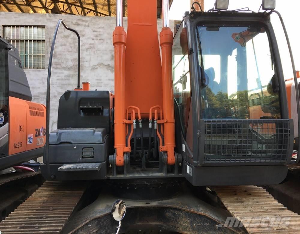 Hitachi ZX 210 Bagri goseničarji