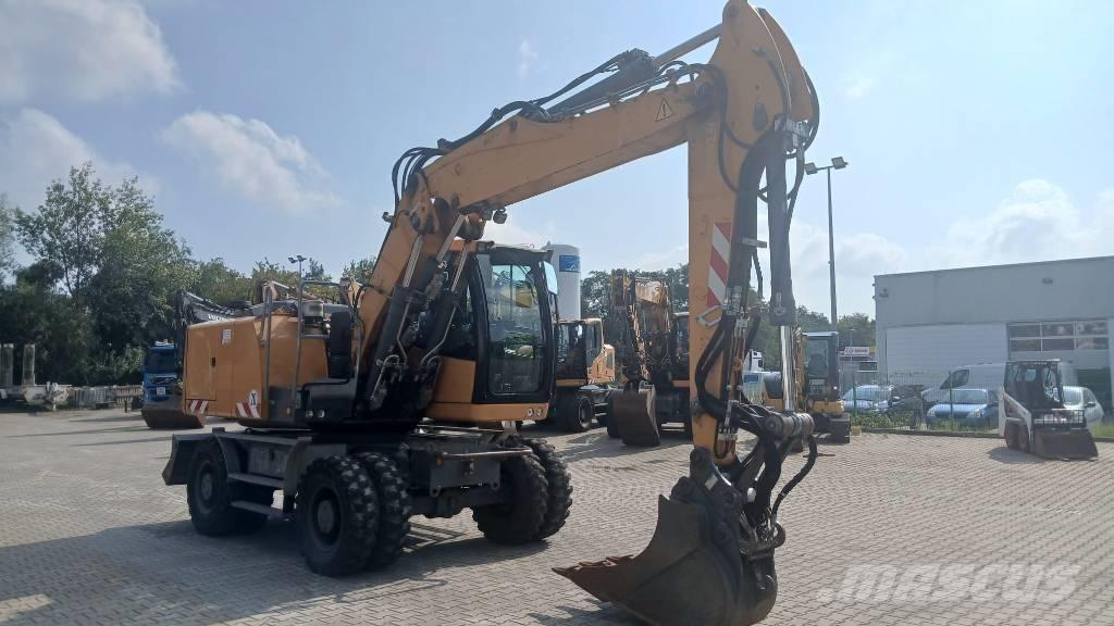 Liebherr A 916 Bagri na kolesih