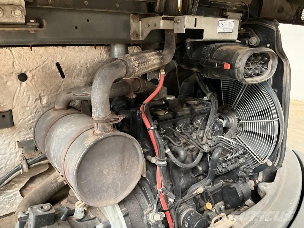 Neuson EZ 80 Midi bagri 7t – 12t