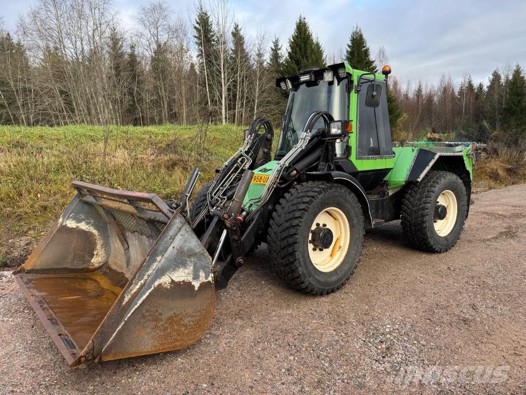 LM Trac 680 Pomožni stroji