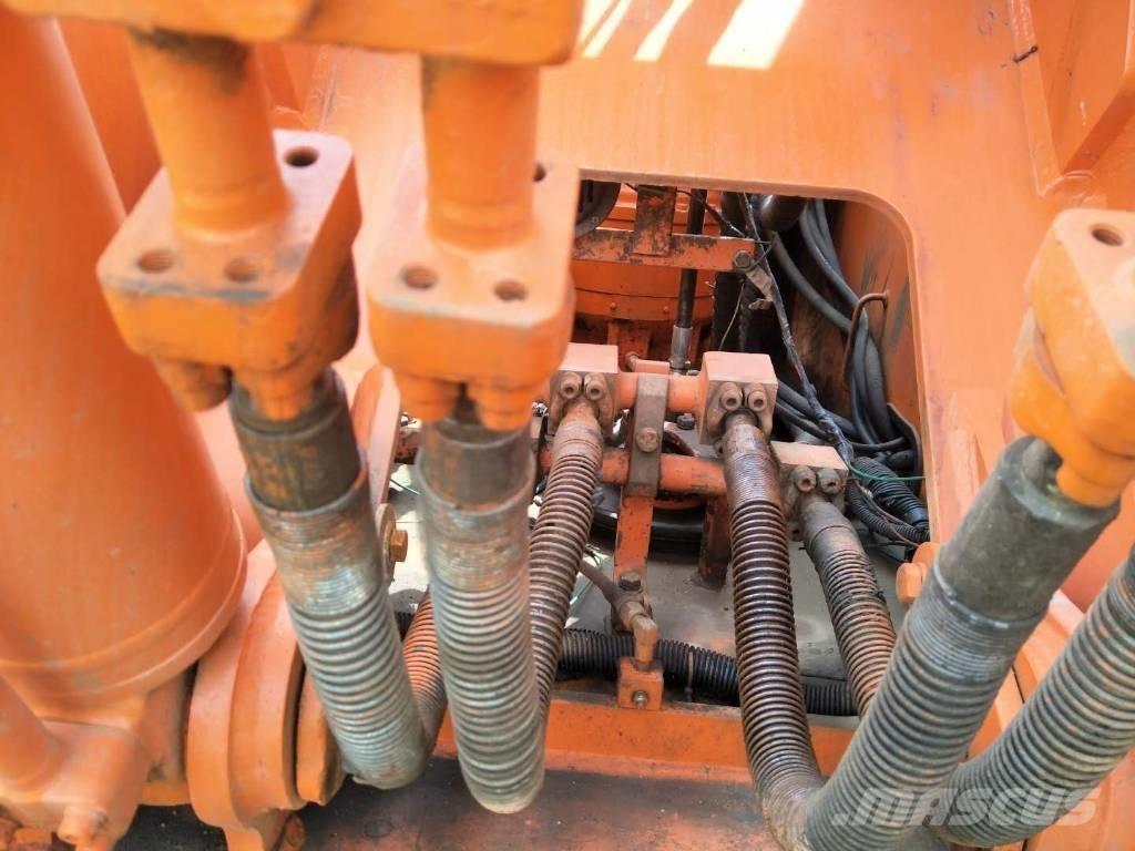 Doosan 225 Bagri goseničarji