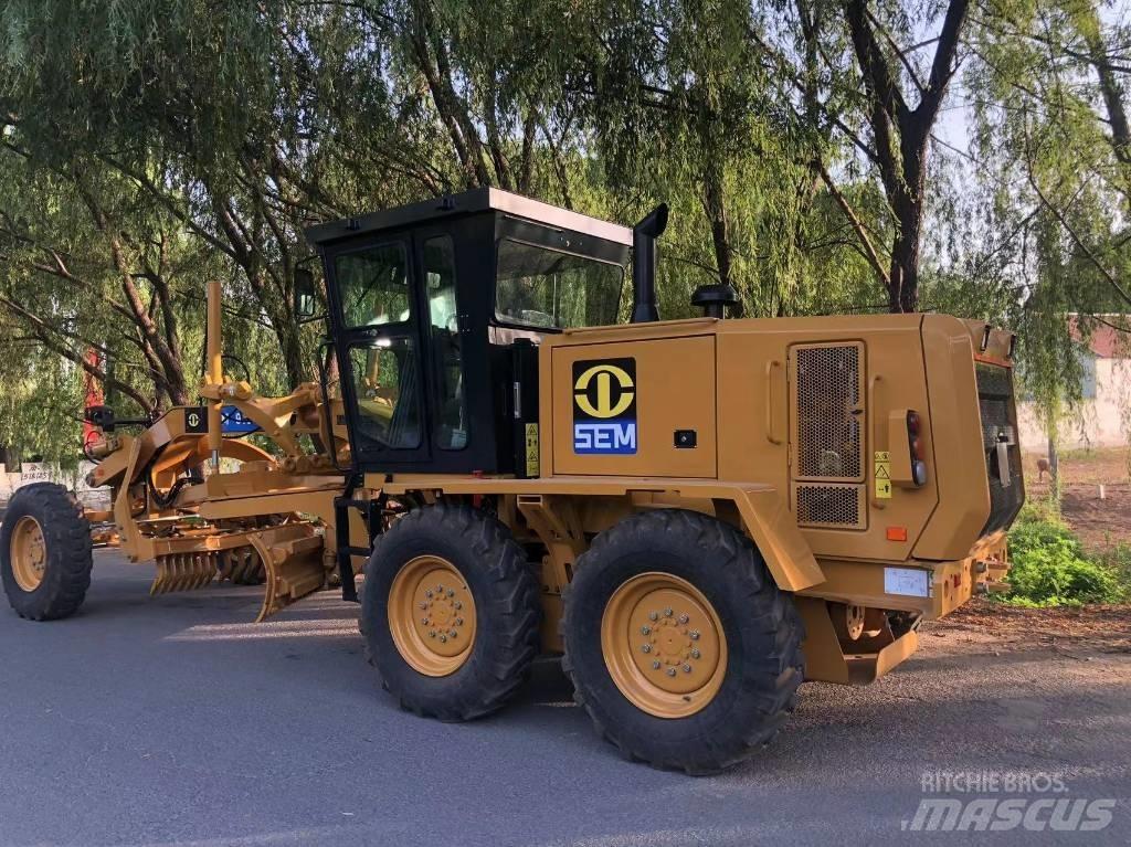 SEM 915 motor grader Grederji