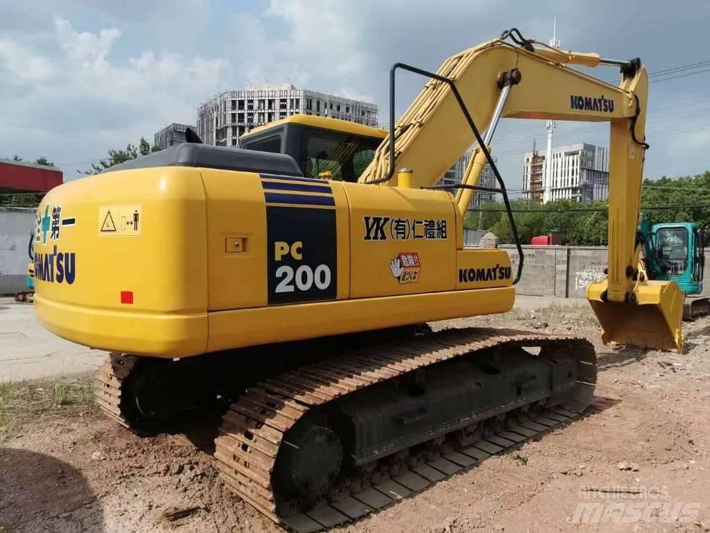 Komatsu PC 200 Bagri goseničarji