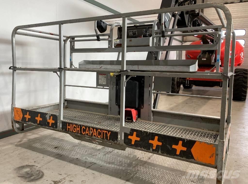 Manitou 220 TJ Teleskopske dvižne ploščadi