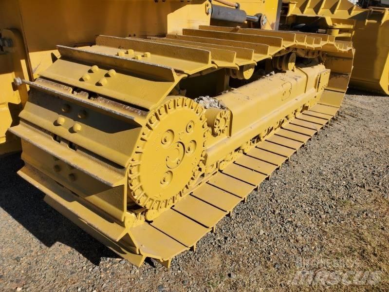 CAT D 6 K 2 LGP Buldožerji goseničarji