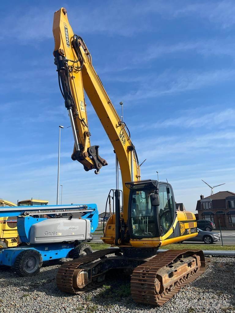 JCB 240NLC Bagri goseničarji