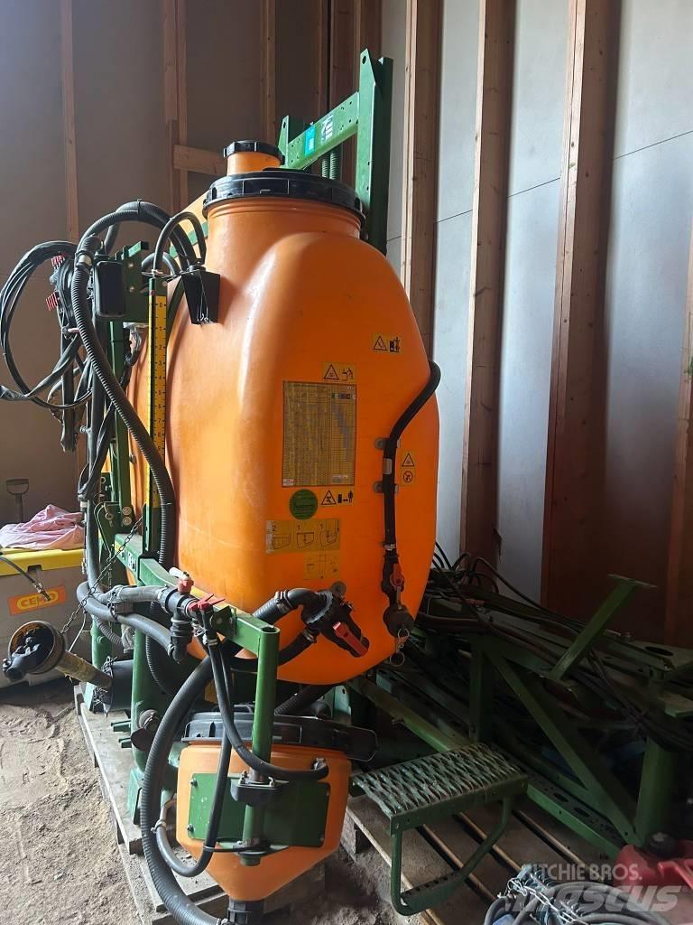 Amazone UF 1200 15m Montirane škropilnice