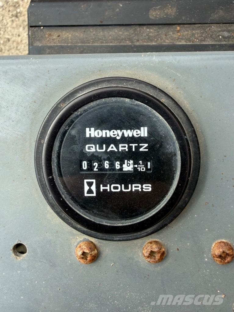 SkyJack SJ 4632 Škarjaste dvižne ploščadi