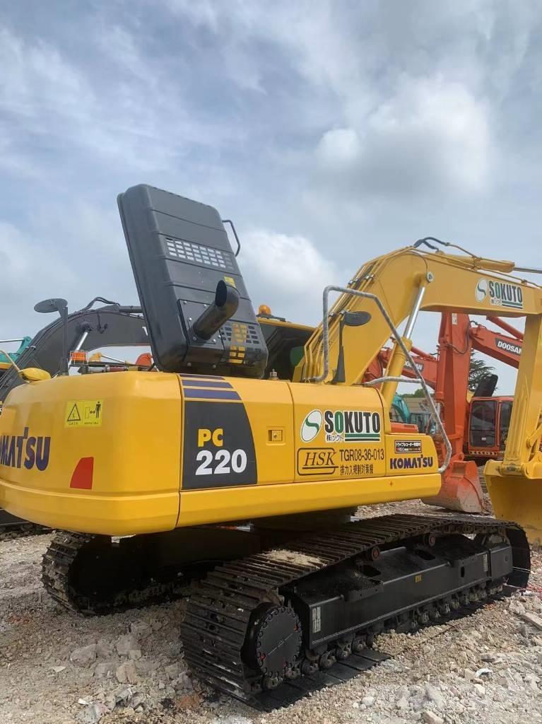 Komatsu PC 220-8 Bagri goseničarji