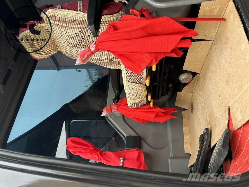 Volvo EC 240 Bagri goseničarji