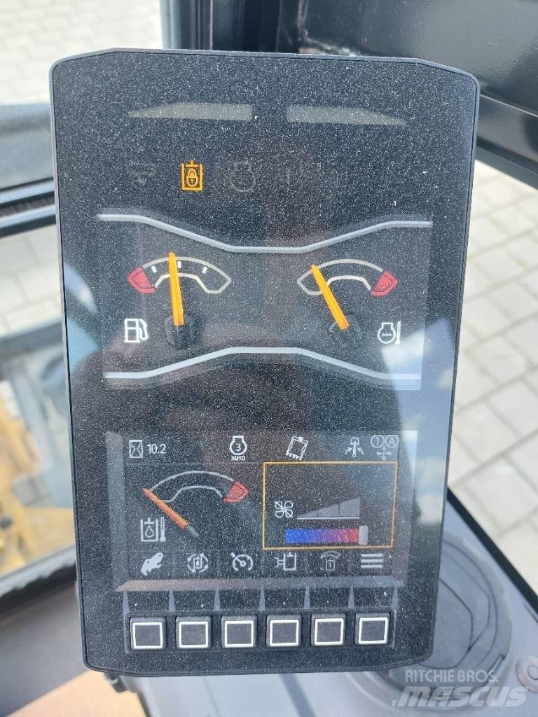 CAT 301.8 Mini bagri <7t