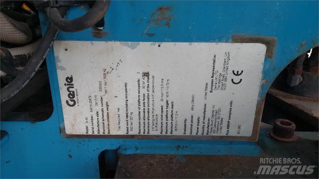 Genie S45TRAXG Druga dvigala in dvižne ploščadi