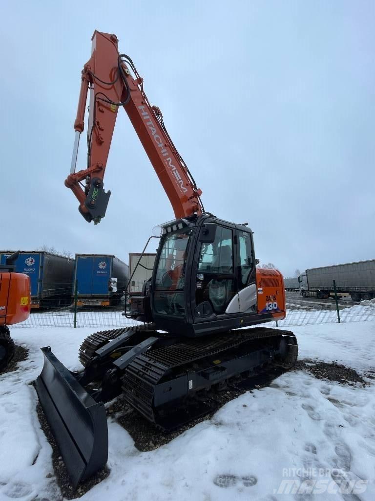 Hitachi ZX 130-6 Bagri goseničarji