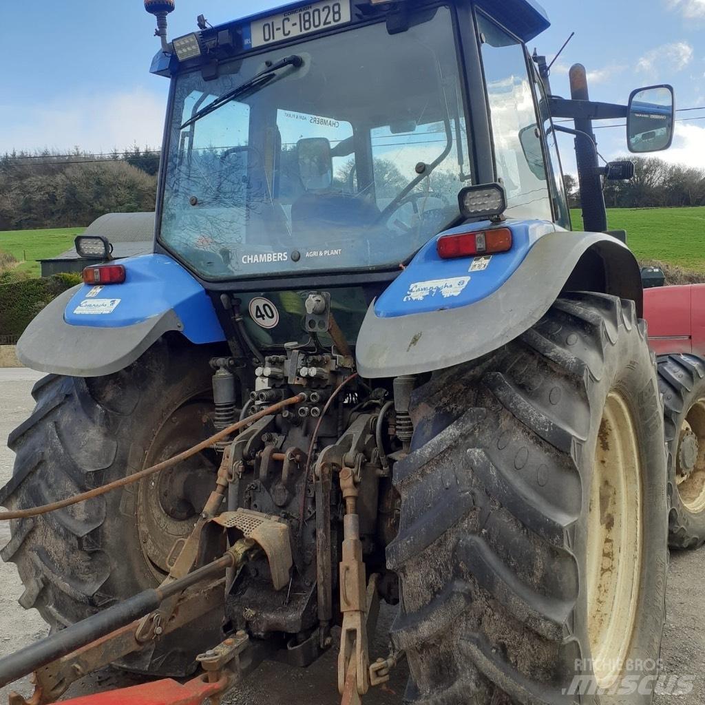New Holland TM 135 Traktorji